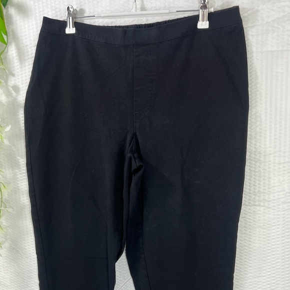 Isaac Mizrahi Live! Comfortable Stretch Crop Pants w/ Side Slit Hem Blk Reg 14 - Picture 10 of 11